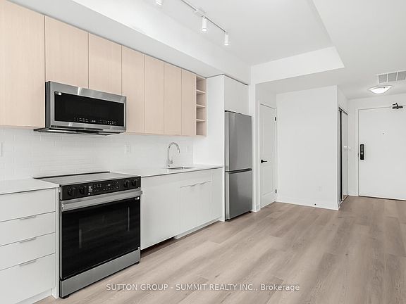 4th image of 2075 Lakeshore Rd #710