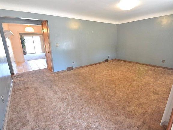 4th image of 4294 Patricia Ave