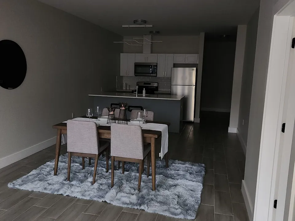 124-130 Ellis Ave #305