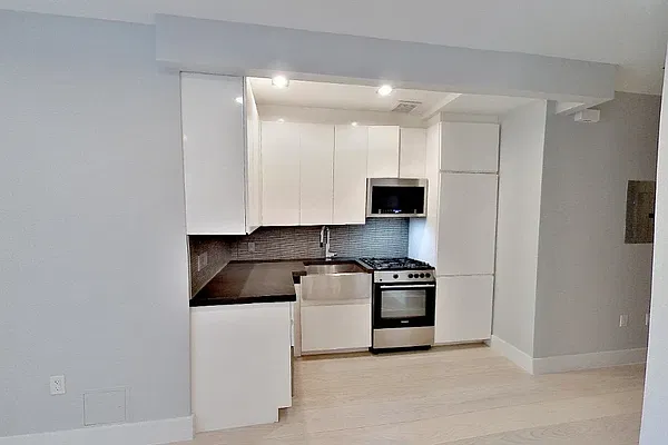 Kitchen, photo 2