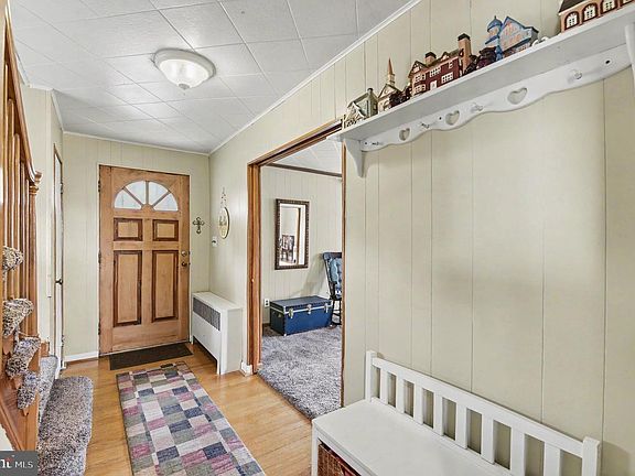 4th image of 6526 Detroit Ave