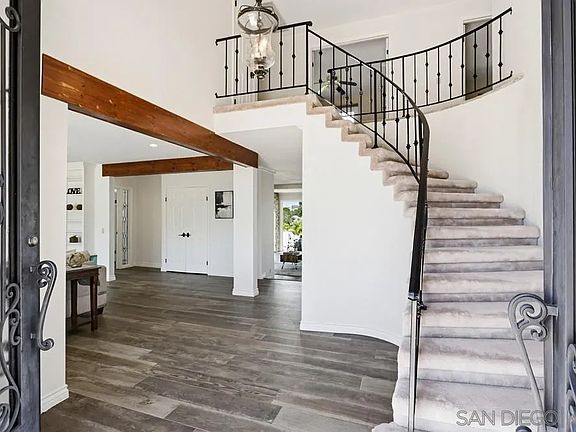 4th image of 29059 Meadow Glen Way W