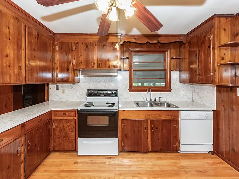 453 Wade Hampton Dr — Photo 87