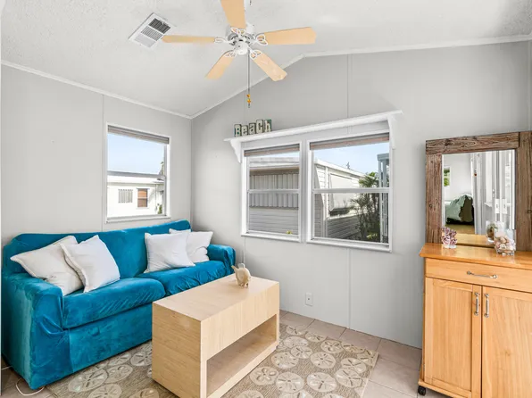 12 Hibiscus Drive #H, Briny Breezes, FL 33435