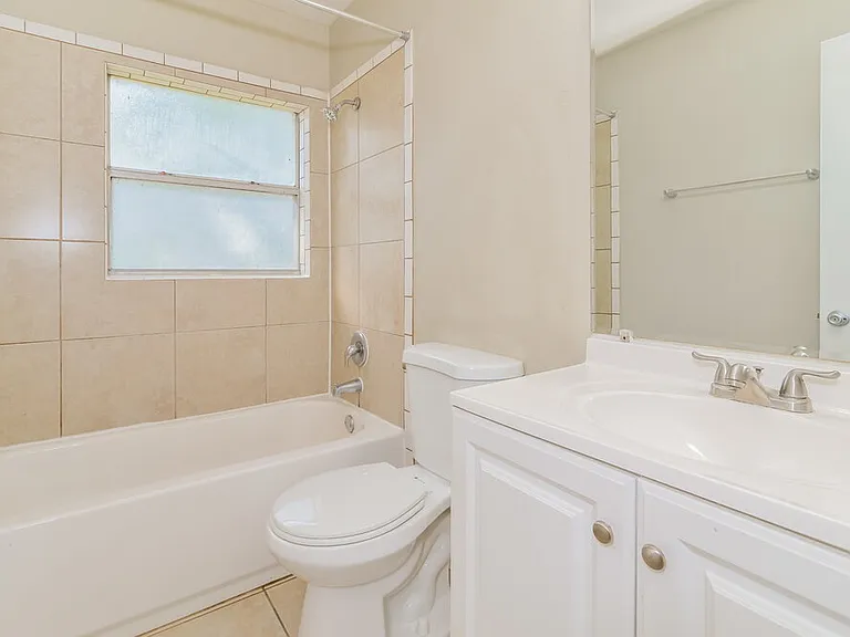 132 Alder Ave — Photo 13