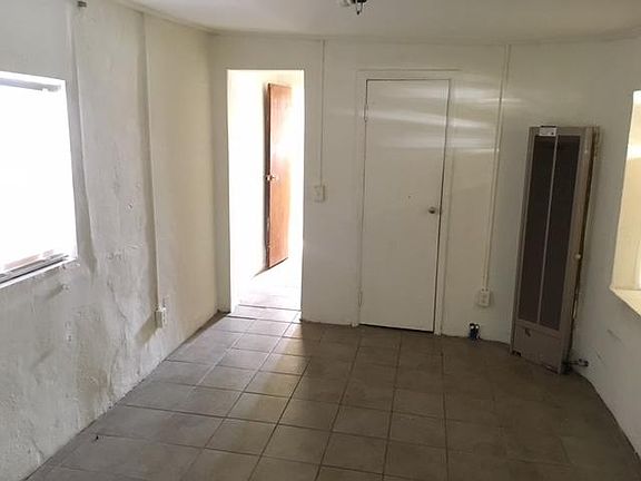 2nd image of 517 E Las Cruces Ave APT 4