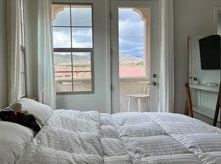 120 Outwest, Irvine, CA 92618