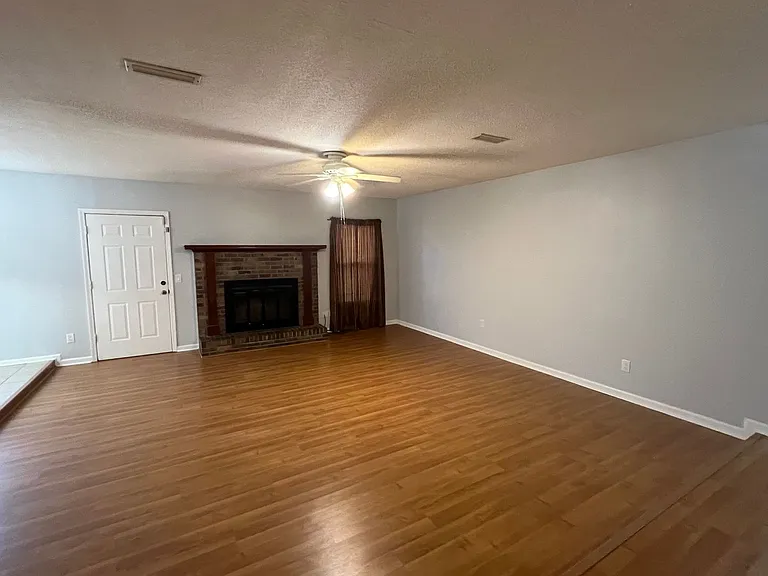 301 Choctaw Rd #1 — Photo 6