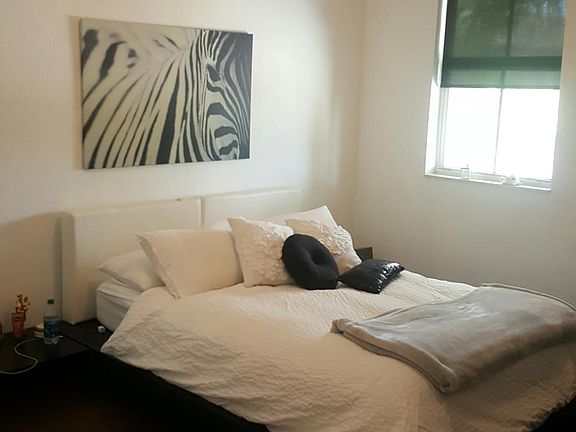 4th image of 11401 NW 89th St APT 203