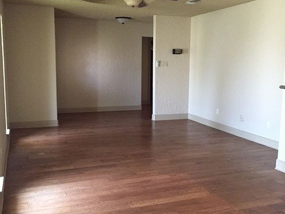 2nd image of 28 Willow Ln