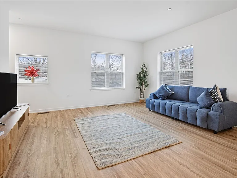 Waverly Creek Townhomes — Photo 17