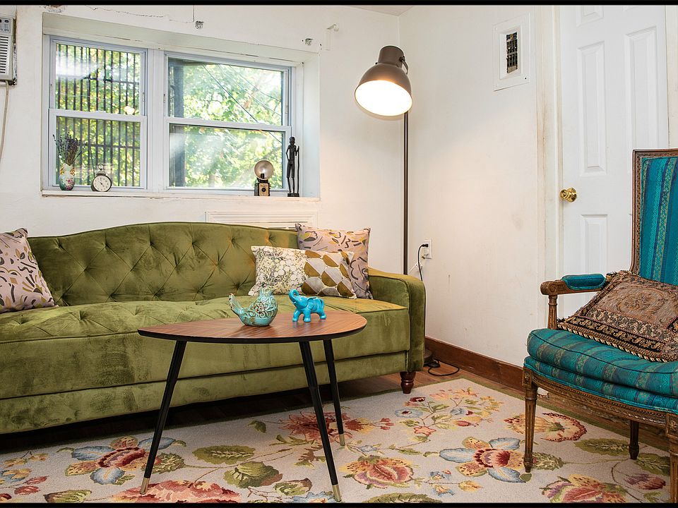 1st image of 393 8th Ave APT 4N