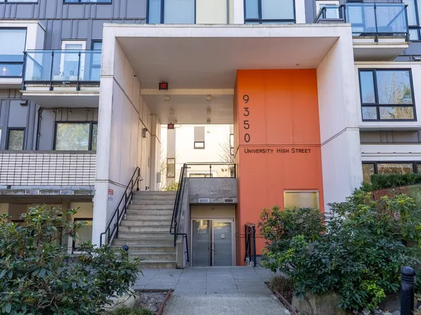 9350 University High St #407, Burnaby, BC V5A 0B6