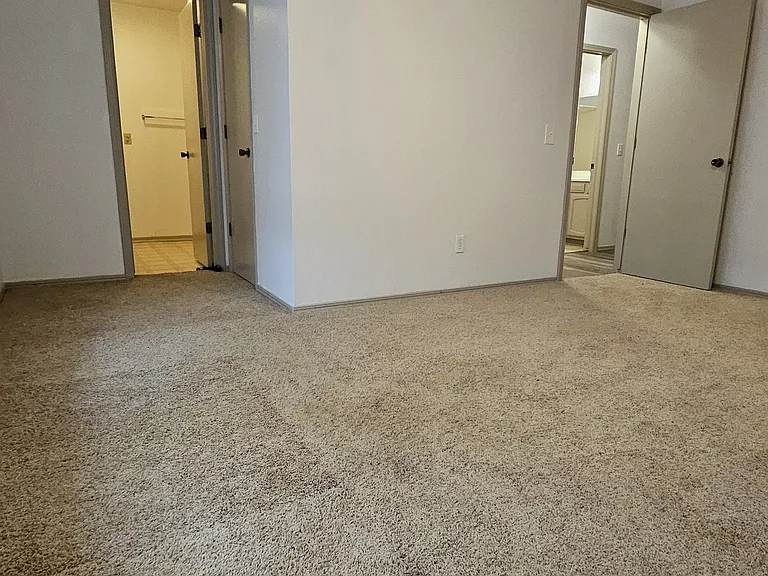 6717 S Saint Louis Ave — Photo 19