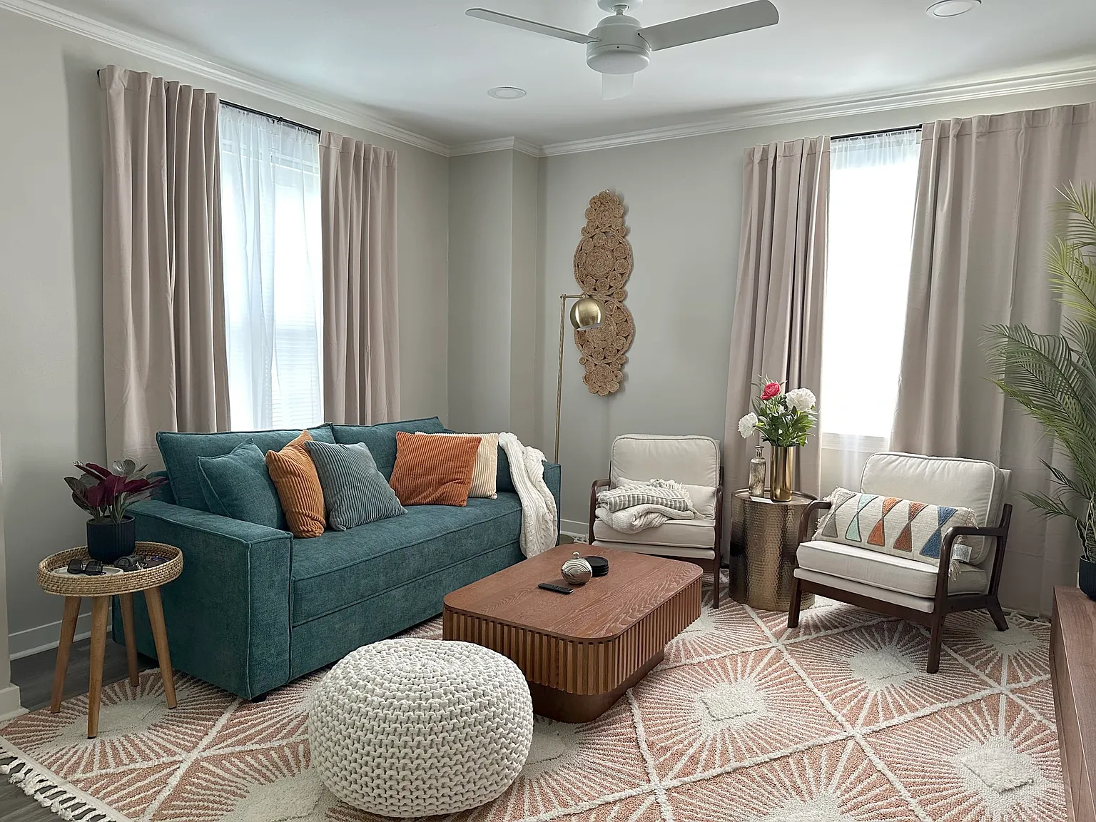 2 bed, $3,200 — Photo 2