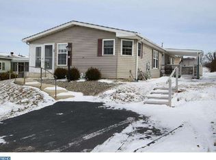 26 Oakplace Ct E, Harleysville, PA 19438