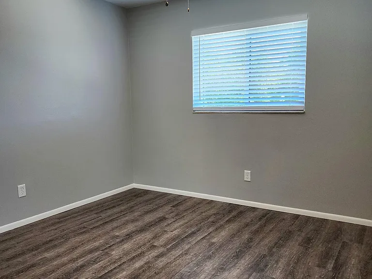 1710 University Ln #408 — Photo 5