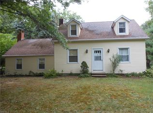 2354 River Rd, Willoughby Hills, OH 44094