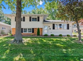 520 Witherspoon Dr, Springfield, IL 62704