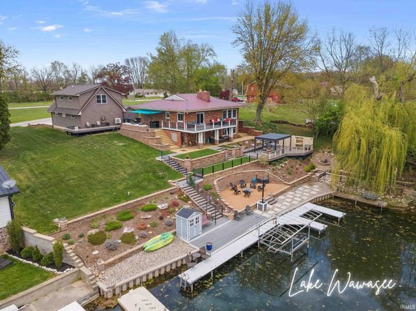 9211 E Crooked Mile Rd, Cromwell, IN 46732