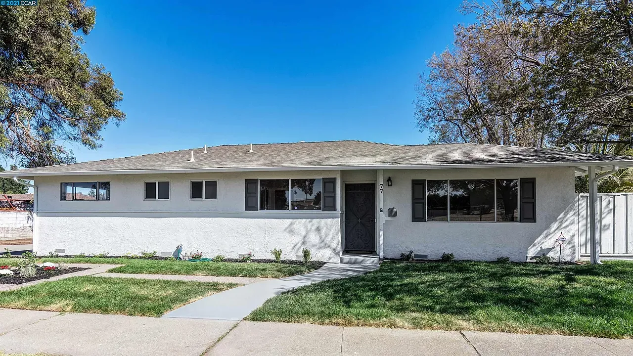 77 Alberts Ave photo 1