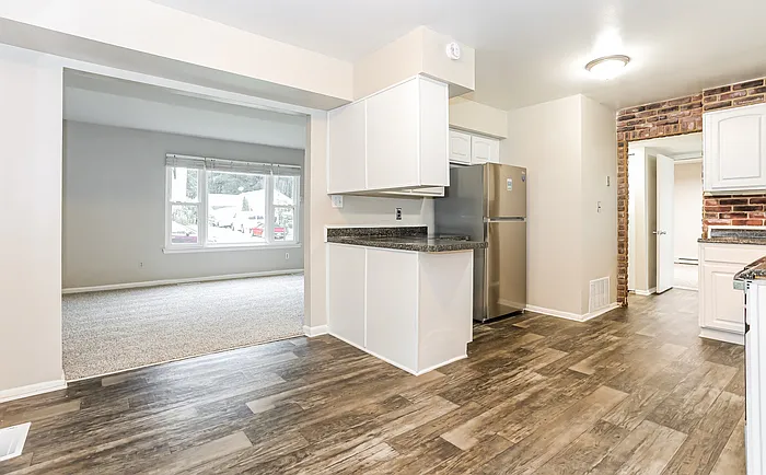8 Lasonia Way — Photo 8