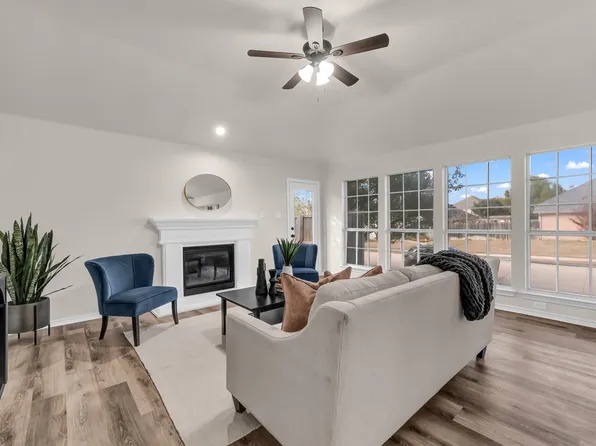 8667 Trace Ridge Pkwy, Fort Worth, TX 76244