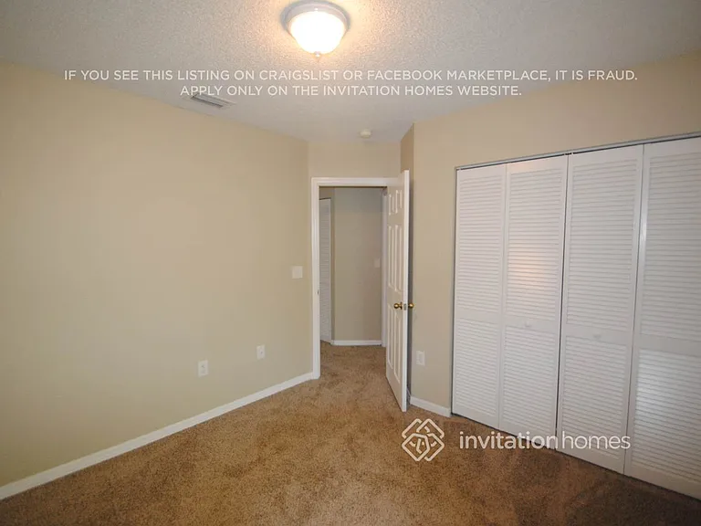 5307 NW 90th Ave — Photo 5