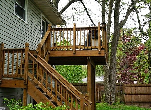 3rd image of 15 Seeley Dr
