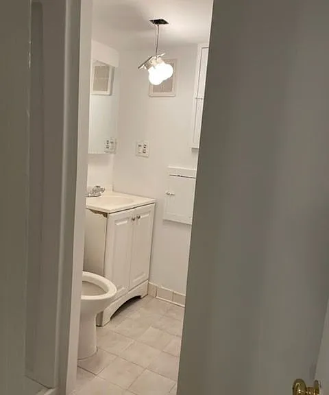 825 Franklin Ave #UP — Photo 3