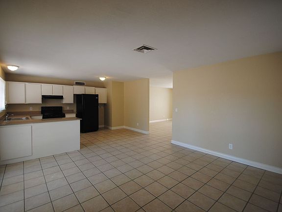 5th image of 3130 N 72nd Dr