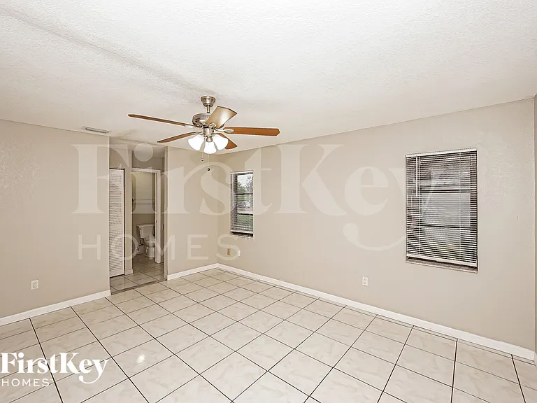 522 Beal St NW — Photo 10
