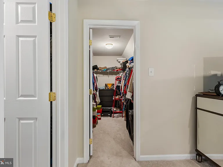 728 Farmhouse Rd — Photo 32
