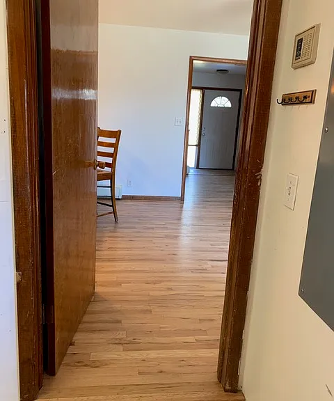 2441 W Elizabeth St — Photo 9