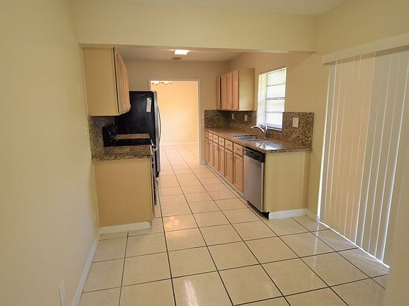 3rd image of 12891 SW 9th Pl