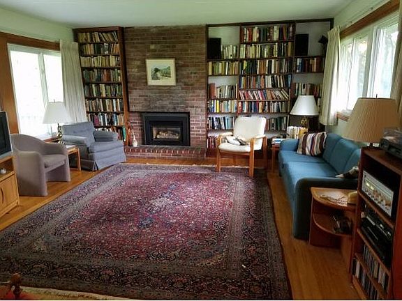 2nd image of 3610 Pheasant Ln