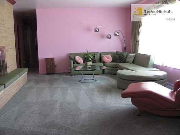 2nd image of 3423 Quincy Ave