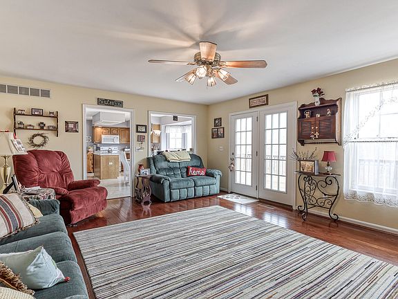 4th image of 2058 Morningside Dr
