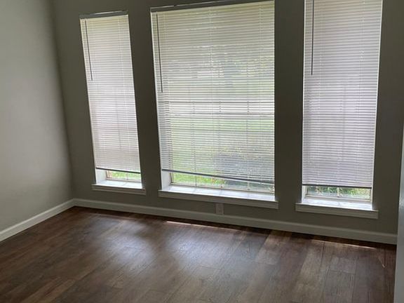 2nd image of 804 Xavier Dr