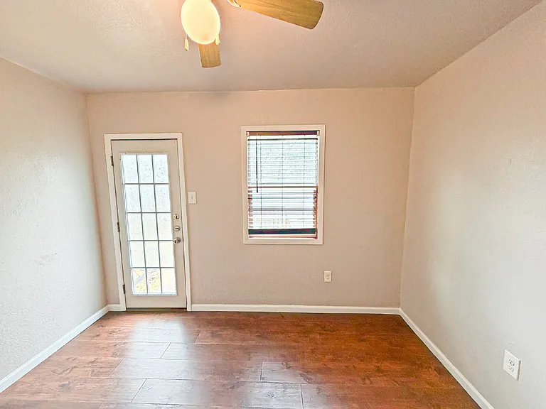 817 Zachry Dr — Photo 13