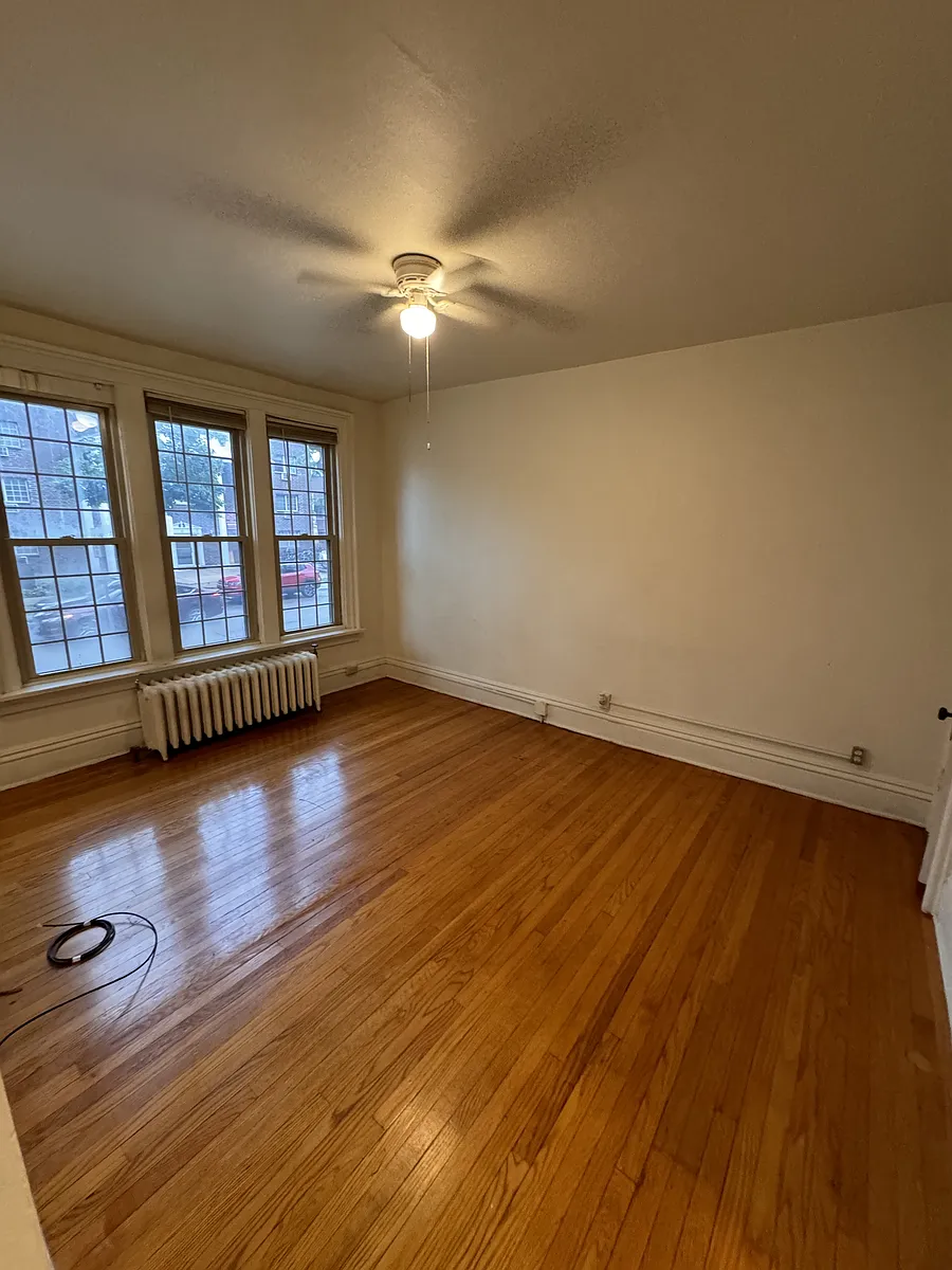 Building Photo - 29 Langdon St #2
