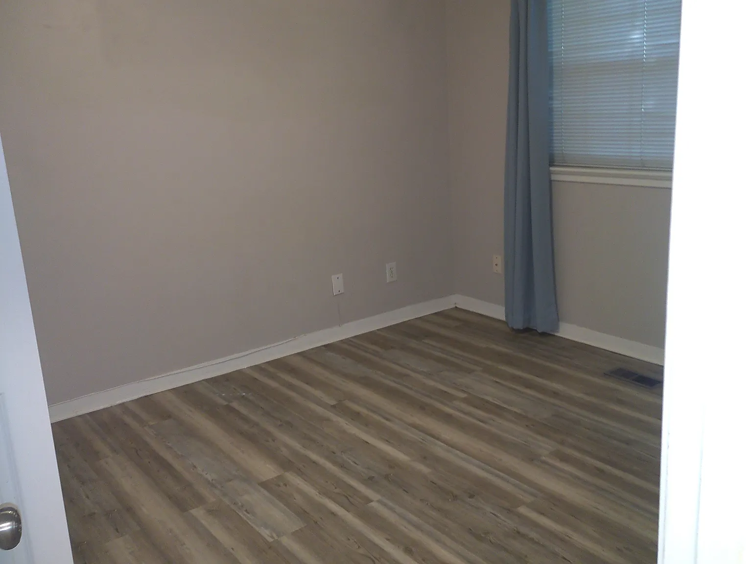 1 bed, 700 sqft, $1,100 — Photo 4