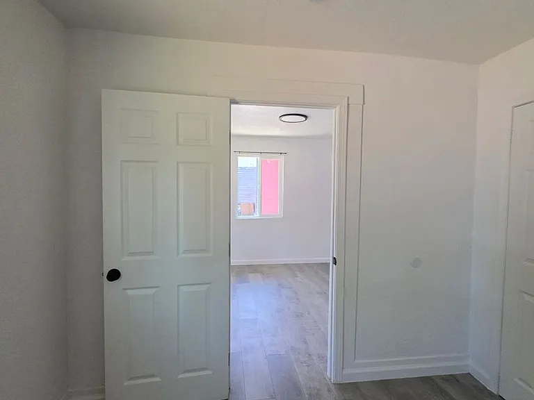 1178 E Park Way — Photo 6
