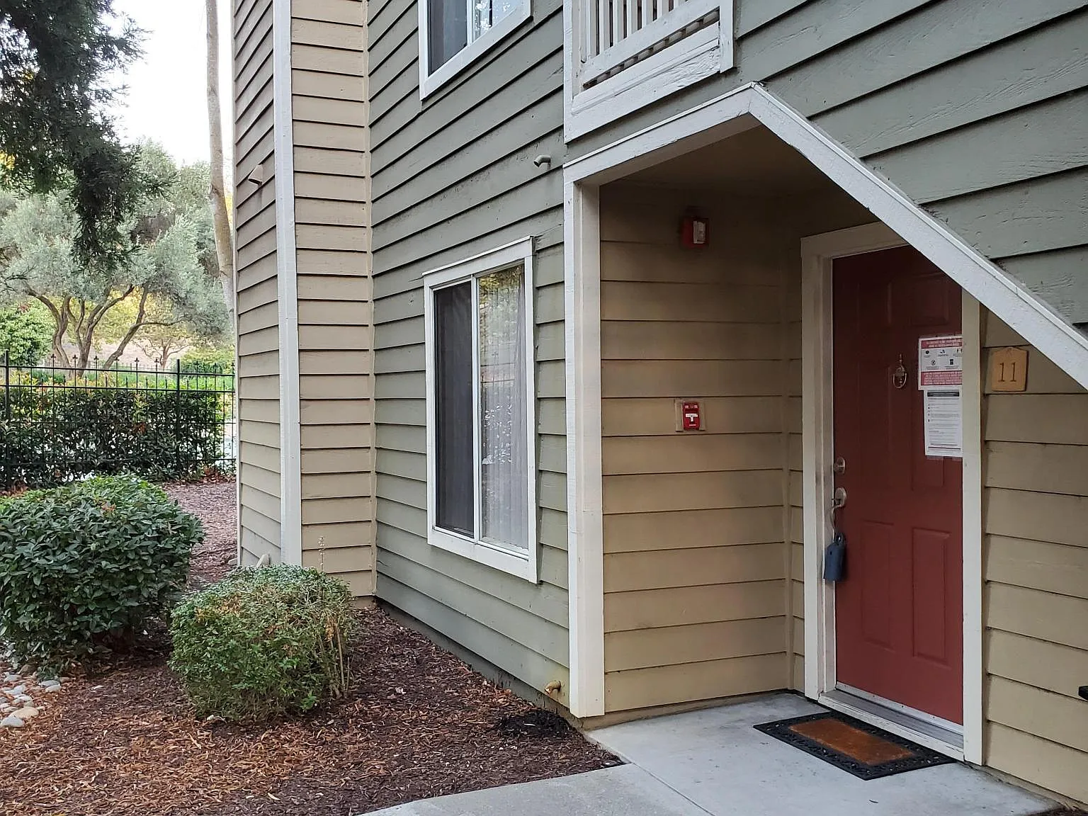 2 bed, 943 sqft, $2,900 — Photo 3