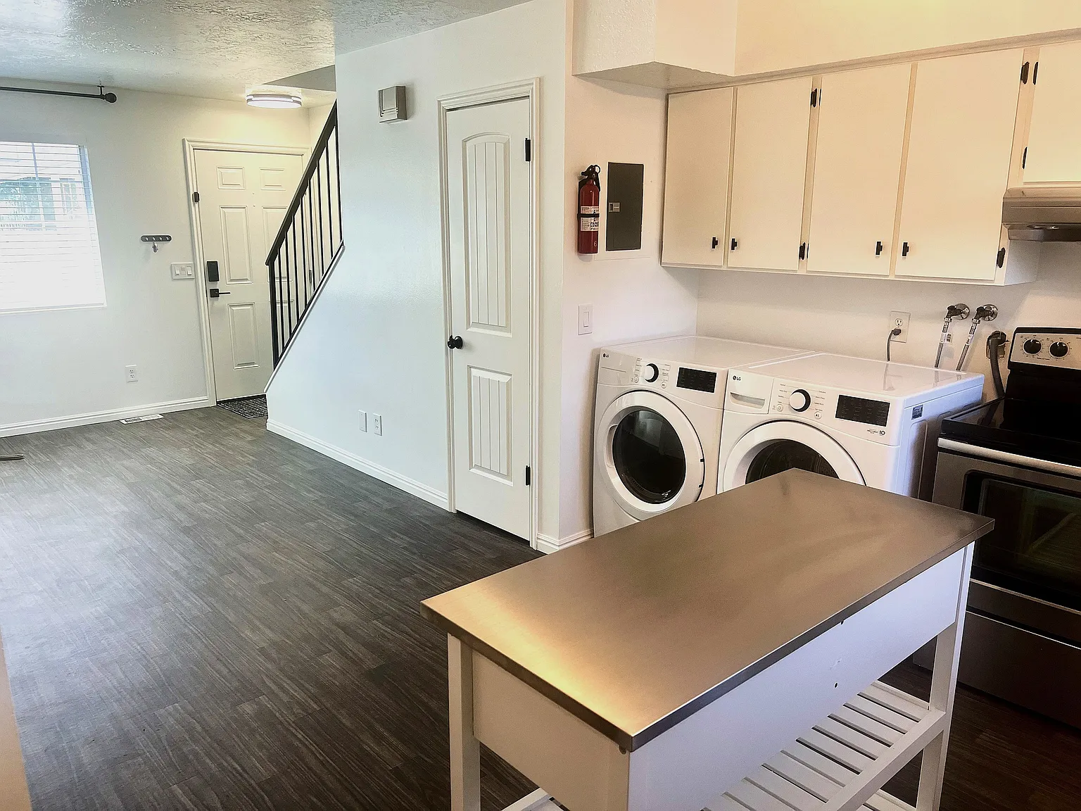 2 bed, 1.0 bath, 1000 sqft, $1,495 — Photo 1