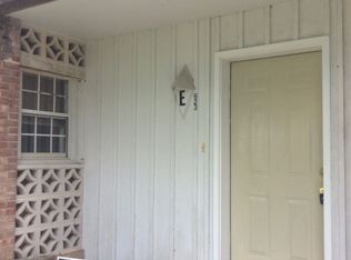 623 New School Ln #E, Dallastown, PA 17313