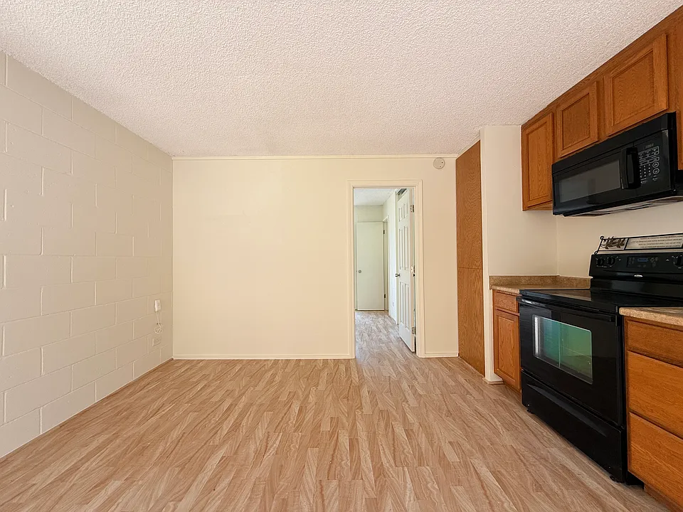 2140 10th Ave #303