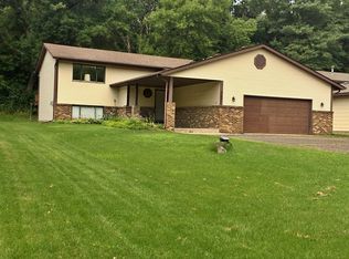 2267 6th St N, North Saint Paul, MN 55109