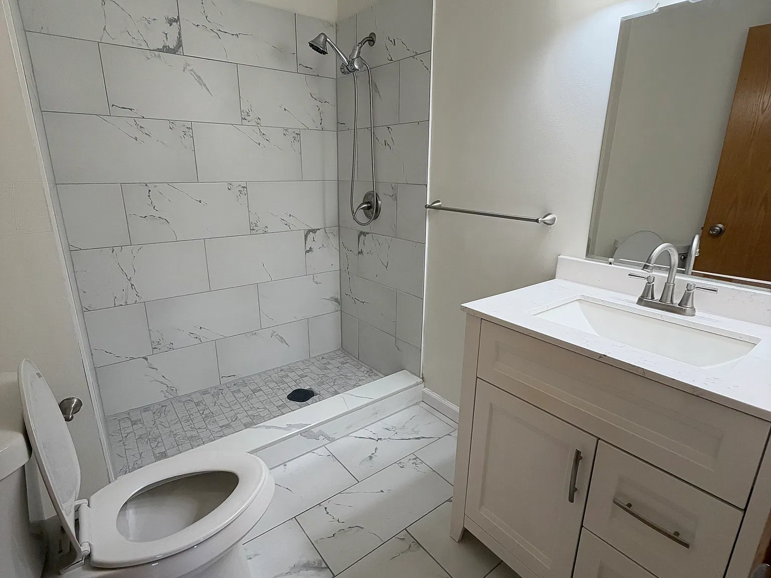 2 bed, 1073 sqft, $1,600 — Photo 4