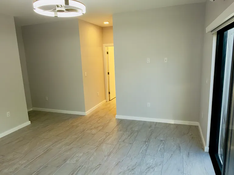 10925 SW 218th Ter — Photo 7